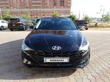 Hyundai Elantra 2022 года за 11 800 000 тг. в Актау