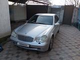 Mercedes-Benz C 180 2001 года за 3 200 000 тг. в Тараз – фото 2