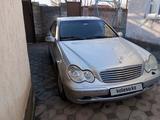 Mercedes-Benz C 180 2001 года за 3 200 000 тг. в Тараз – фото 4