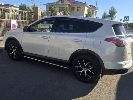 Toyota RAV4 2016 года за 11 900 000 тг. в Астана – фото 8