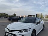Toyota Camry 2021 года за 12 600 000 тг. в Караганда – фото 4