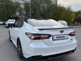Toyota Camry 2021 года за 12 600 000 тг. в Караганда – фото 5
