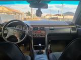 Mercedes-Benz E 200 2000 года за 2 000 000 тг. в Атырау – фото 5