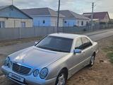 Mercedes-Benz E 200 2000 года за 2 000 000 тг. в Атырау