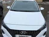 Hyundai Accent 2022 года за 8 500 000 тг. в Затобольск – фото 2