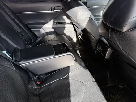 Toyota Camry 2019 года за 15 500 000 тг. в Алматы – фото 4