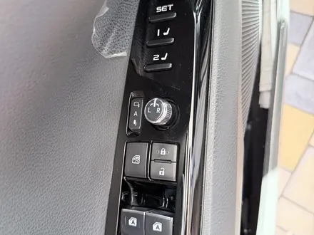 Toyota Camry 2019 года за 15 500 000 тг. в Алматы – фото 3