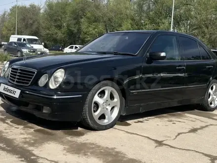 Mercedes-Benz E 320 2001 года за 3 800 000 тг. в Алматы – фото 3