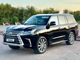 Lexus LX 570 2016 годаүшін42 000 000 тг. в Уральск
