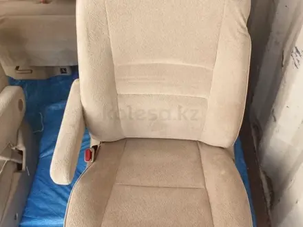 Салон Toyota Alphard за 200 000 тг. в Уральск – фото 2