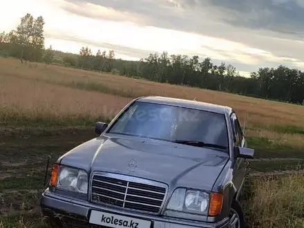 Mercedes-Benz E 220 1995 года за 2 000 000 тг. в Петропавловск – фото 3