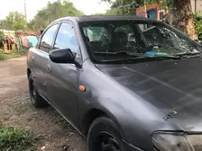 Mazda 323, 1998