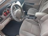 Toyota Camry 2005 годаүшін5 200 000 тг. в Актобе – фото 2