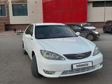 Toyota Camry 2005 годаүшін5 200 000 тг. в Актобе – фото 4