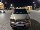 Toyota Ipsum 2001 года за 3 300 000 тг. в Семей – фото 2