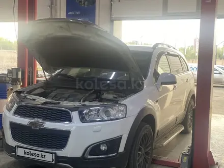 Chevrolet Captiva 2014 года за 8 500 000 тг. в Усть-Каменогорск – фото 3