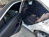 Toyota Camry 2015 года за 9 700 000 тг. в Семей – фото 2