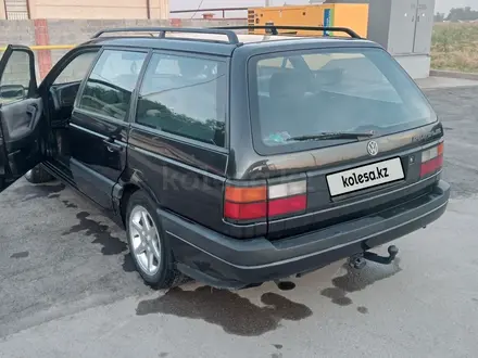 Volkswagen Passat 1992 года за 1 800 000 тг. в Алматы – фото 7