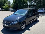 Volkswagen Polo 2015 годаүшін3 800 000 тг. в Алматы – фото 2