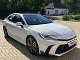 Toyota Camry 2024 года за 16 840 000 тг. в Уральск – фото 3