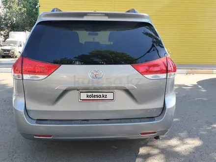 Toyota Sienna 2013 года за 8 800 000 тг. в Уральск – фото 6