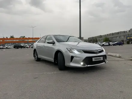 Toyota Camry 2017 года за 8 400 000 тг. в Алматы