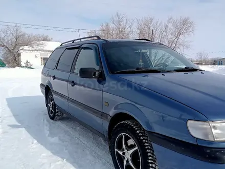 Volkswagen Passat 1994 года за 2 850 000 тг. в Петропавловск – фото 2