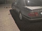 Mercedes-Benz E 230 1996 года за 2 300 381 тг. в Туркестан – фото 5