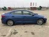 Hyundai Elantra 2017 года за 6 500 000 тг. в Уральск