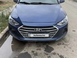 Hyundai Elantra 2017 года за 6 500 000 тг. в Уральск – фото 4