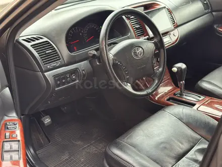 Toyota Camry 2004 года за 5 190 000 тг. в Астана – фото 9