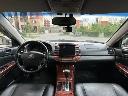Toyota Camry 2004 года за 5 190 000 тг. в Астана – фото 13