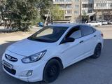 Hyundai Solaris 2013 года за 2 350 000 тг. в Семей – фото 2