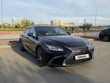 Lexus ES 350 2023 года за 29 000 000 тг. в Алматы