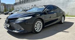 Toyota Camry 2019 года за 14 200 000 тг. в Астана – фото 2