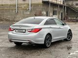 Hyundai Sonata 2010 годаfor5 900 000 тг. в Актобе – фото 4