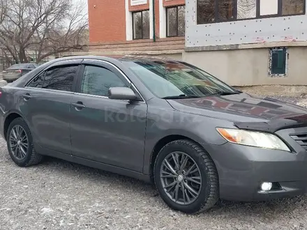 Toyota Camry 2007 года за 5 700 000 тг. в Актобе – фото 3