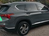 Hyundai Santa Fe 2022 года за 10 600 000 тг. в Актобе