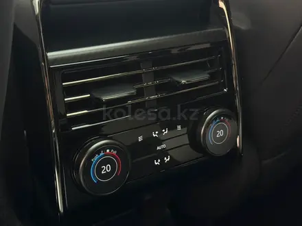 Land Rover Range Rover Sport SV 2024 года за 98 800 000 тг. в Алматы – фото 25