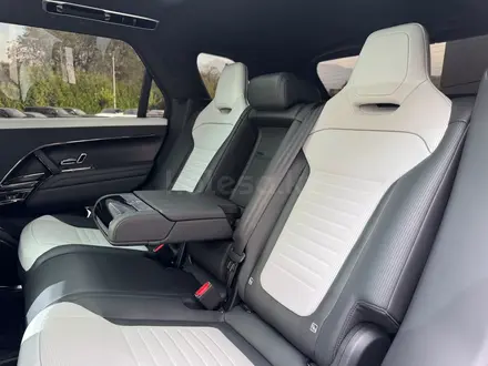 Land Rover Range Rover Sport SV 2024 года за 98 800 000 тг. в Алматы – фото 28