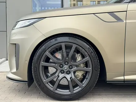 Land Rover Range Rover Sport SV 2024 года за 98 800 000 тг. в Алматы – фото 10