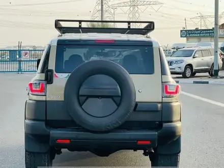 Передние фары, решетка радиатора, задние фонари на TOYOTA FJ CRUISER за 350 000 тг. в Астана – фото 8