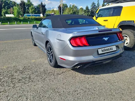 Ford Mustang 2022 года за 16 500 000 тг. в Алматы – фото 2