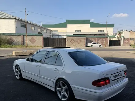 Mercedes-Benz E 320 2000 года за 6 900 000 тг. в Шымкент – фото 3