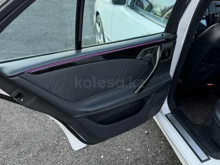 Mercedes-Benz E 320 2000 года за 6 900 000 тг. в Шымкент – фото 11