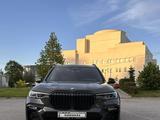 BMW X7 2021 года за 49 000 000 тг. в Алматы – фото 2