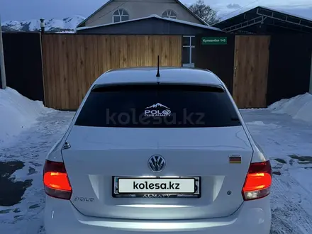 Volkswagen Polo 2014 года за 5 000 000 тг. в Есик – фото 15