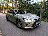 Lexus ES 300h 2022 годаүшін22 500 000 тг. в Алматы