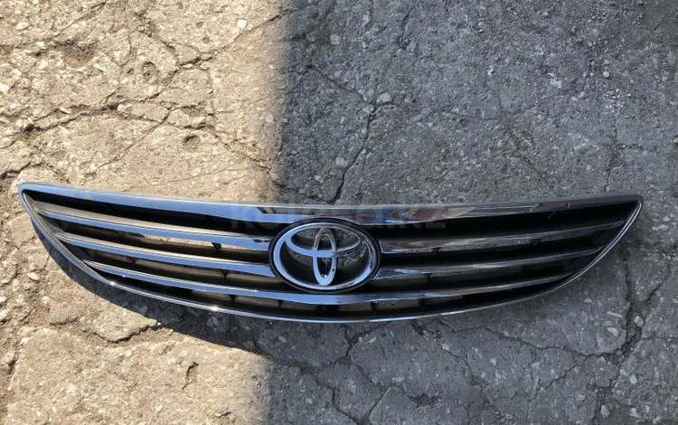 РЕШЕТКА РАДИАТОРА НА КАМРИ 30 EUR USA за 11 000 тг. в Алматы