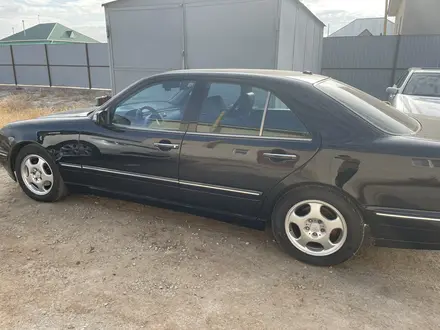 Mercedes-Benz E 240 1999 года за 3 500 000 тг. в Кызылорда – фото 3